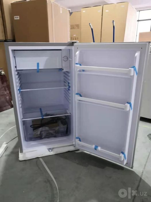RIYING 90L Mini xolodilnik