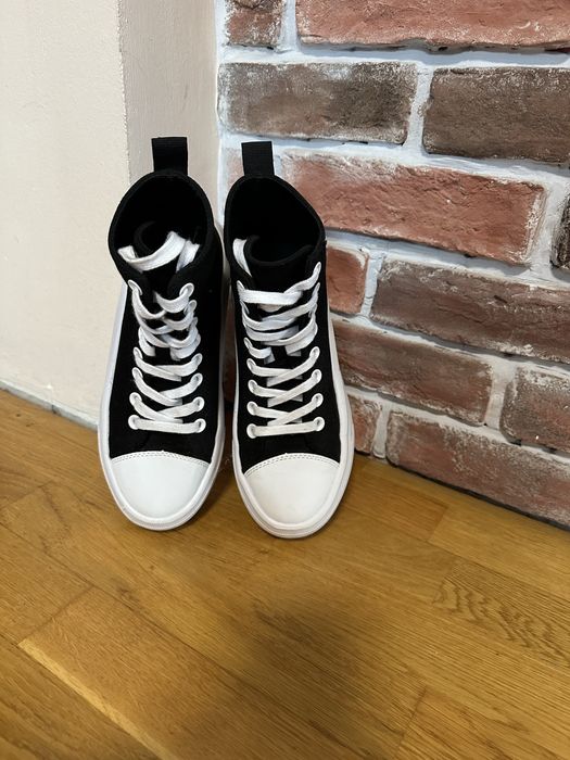 Високи кецове тип Converse