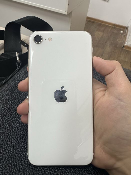 Iphone Se 2022 на 64гб