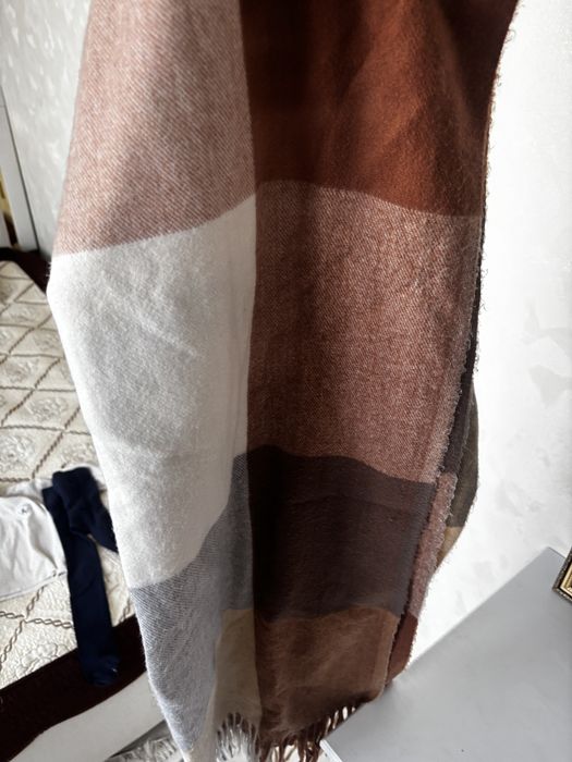 Продам шапки и шарф