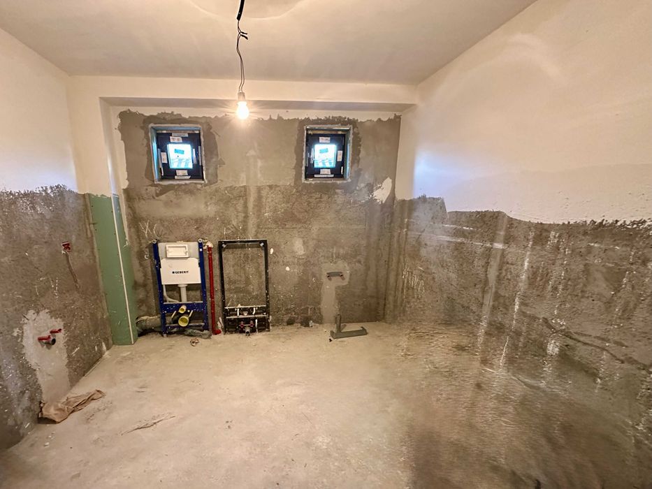 Pensiune semifinisată 3 etaje+mansarda, 18 ari - Maramureș, Rozavlea