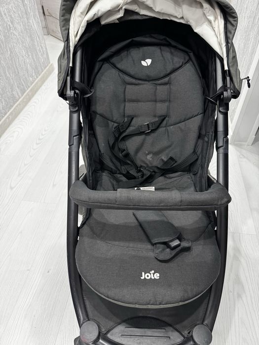 Коляска от jole, складная
