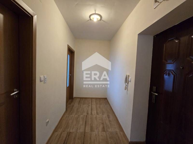 Дава се под наем Двустаен апартамент в Русе, Здравец - 72 кв.м за 229.5 € - Снимка #6