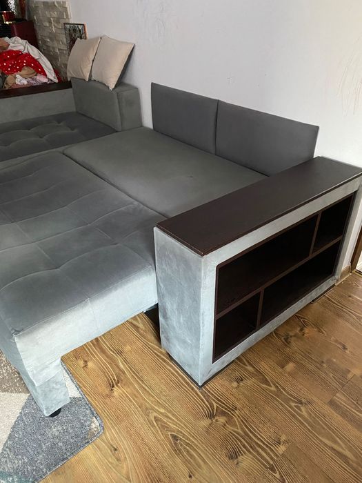 Coltar cu mini etajere