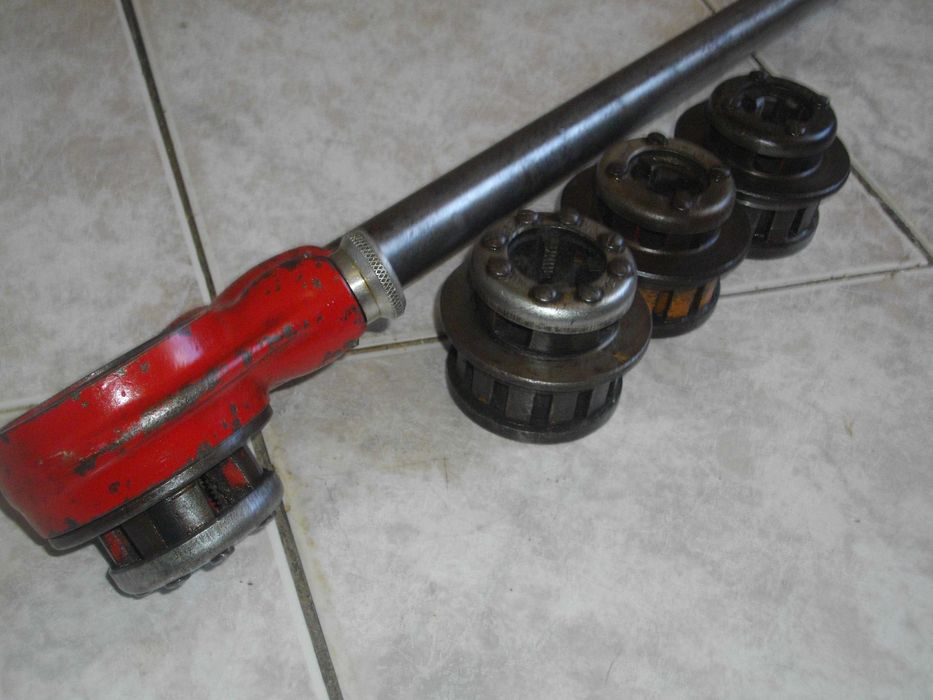 VIRAX521A Чешмеджийска Плашка/Винтонарезка Пафта Френска Профи 4 Глави