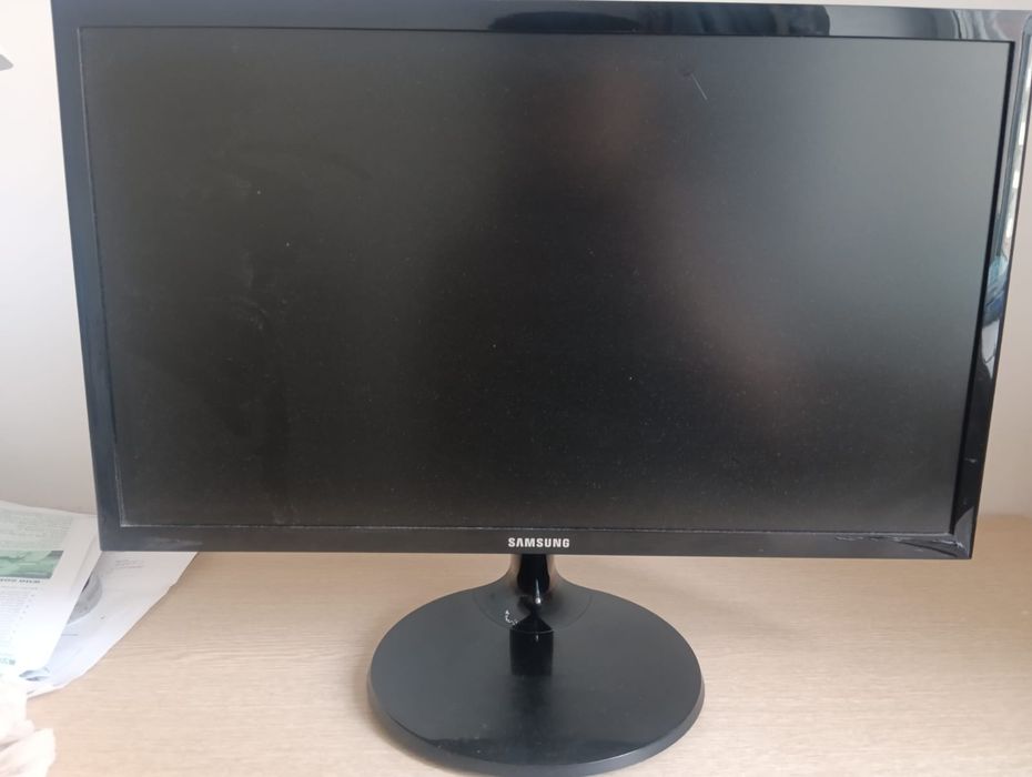 Монитор Samsung S22F350FHI