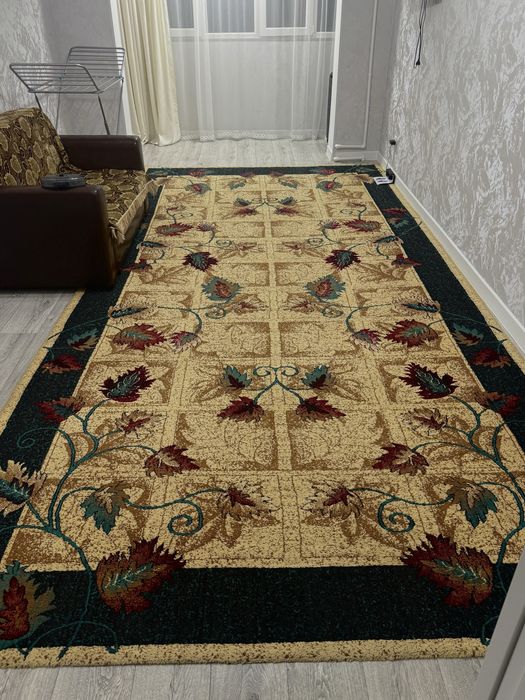 Продаю ковер срочно !!!