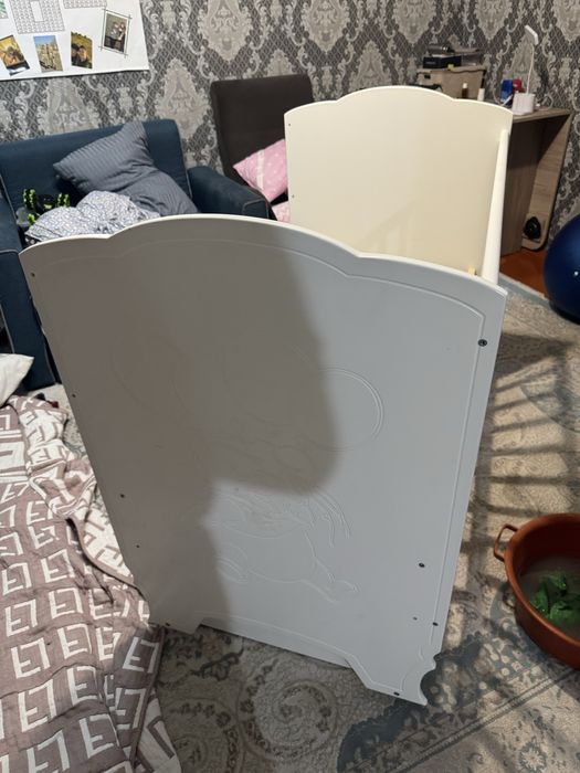 Кроватка детская.