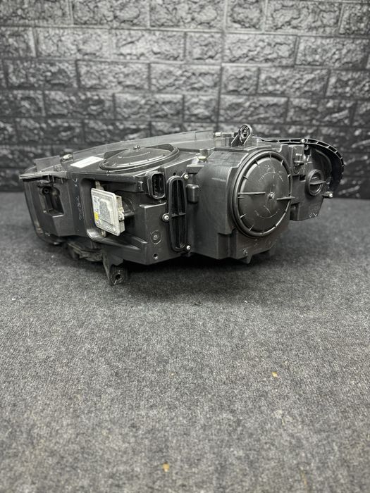 Far dreapta Bmw X5 F15 X6 F16 Bixenon complet