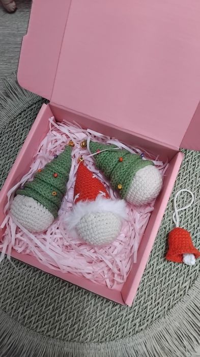 Коледни играчки, украса