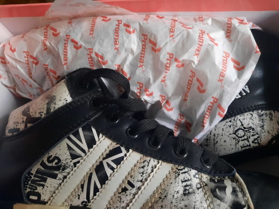 Продам ботинки размер 37