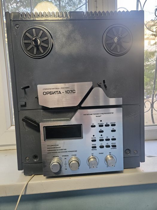 Продам каиушечный магнитофон обслуженный Орбита-107 C