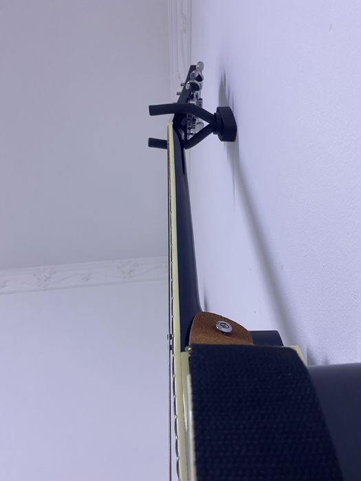 Гитара продается новая