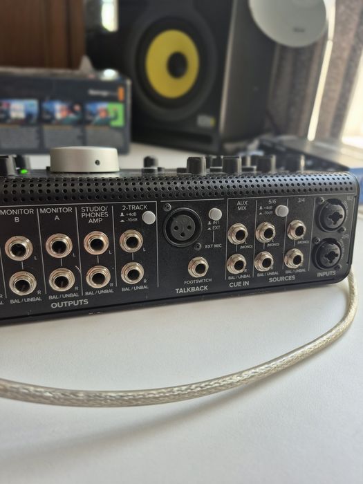 Vând Mackie Big Knob Studio +