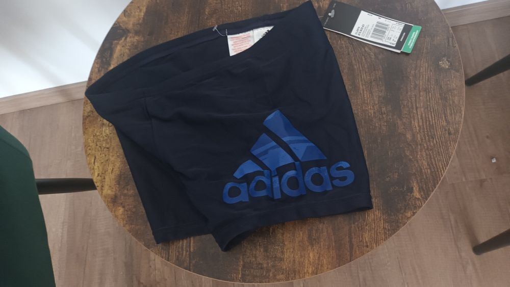 Vând boxeri de baie pt barbati