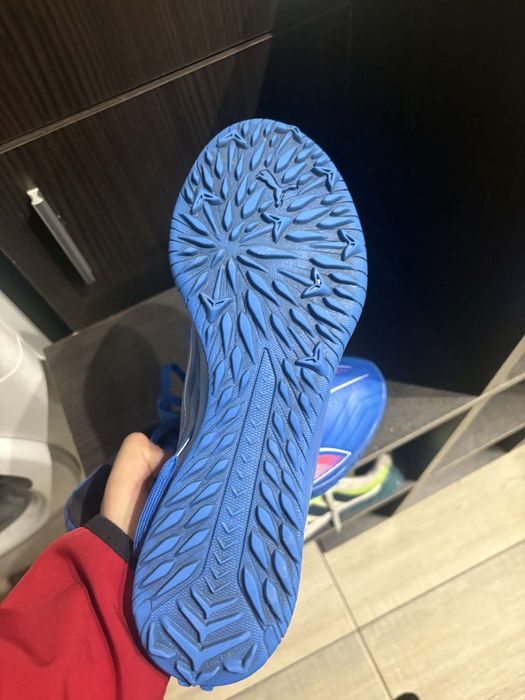 Футболни обувки стоножки 42 номер Puma Ultra 6 Play TT