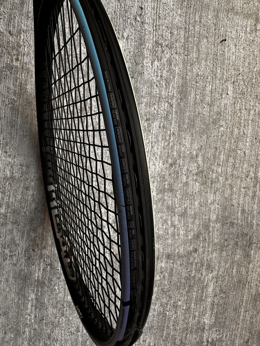 Vand 2 rachete tenis Wilson Ultra 100 si Head Tour Graphene 360