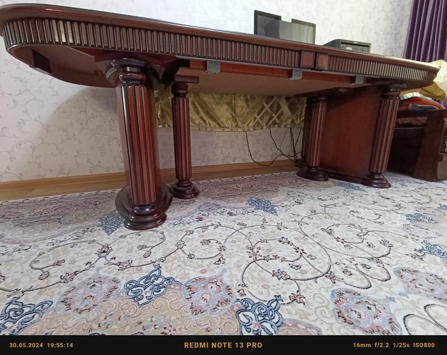 Стол дерево.. раздвижной