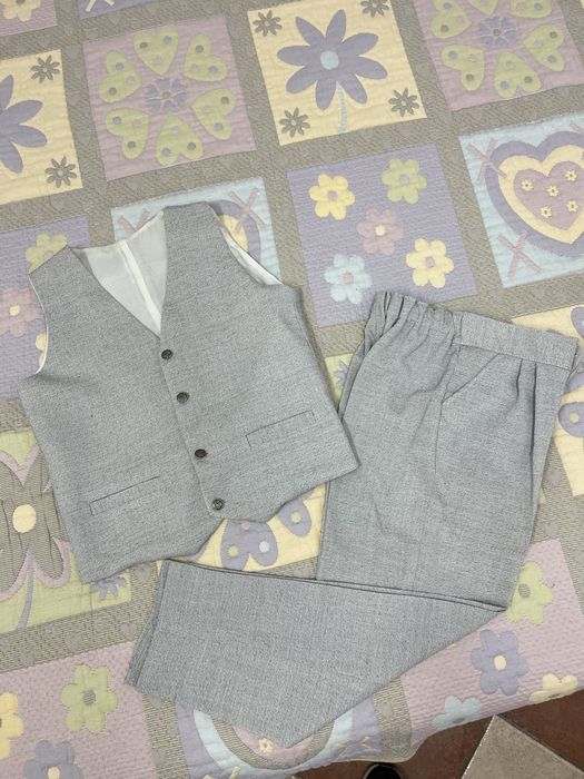 Детски костюм с елек