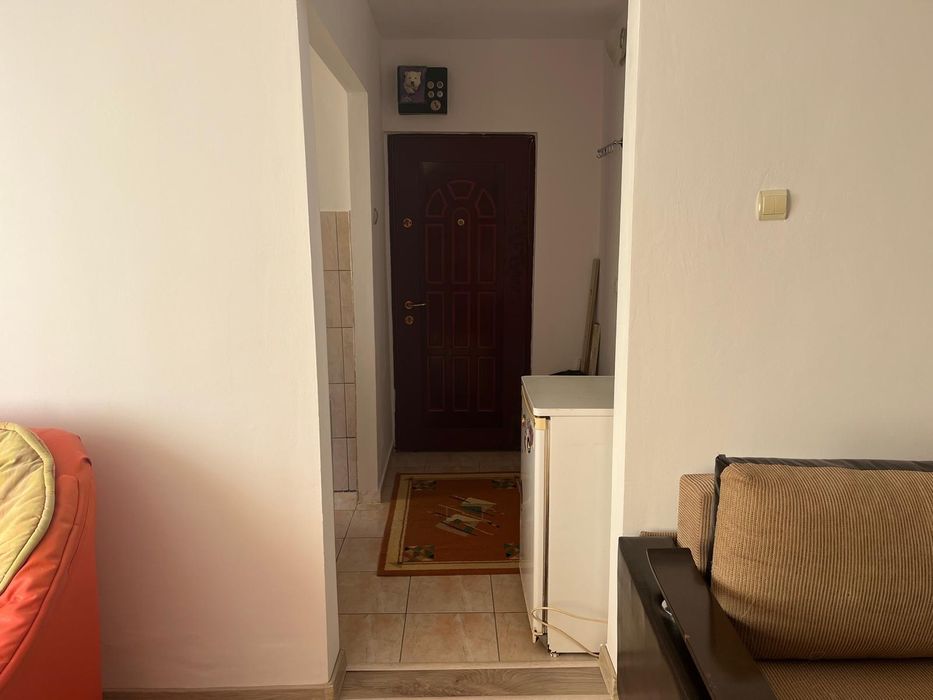 Vând garsonieră Petroșani Nord