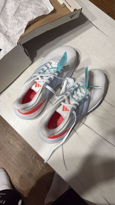 Обувь женская adidas оригинал
