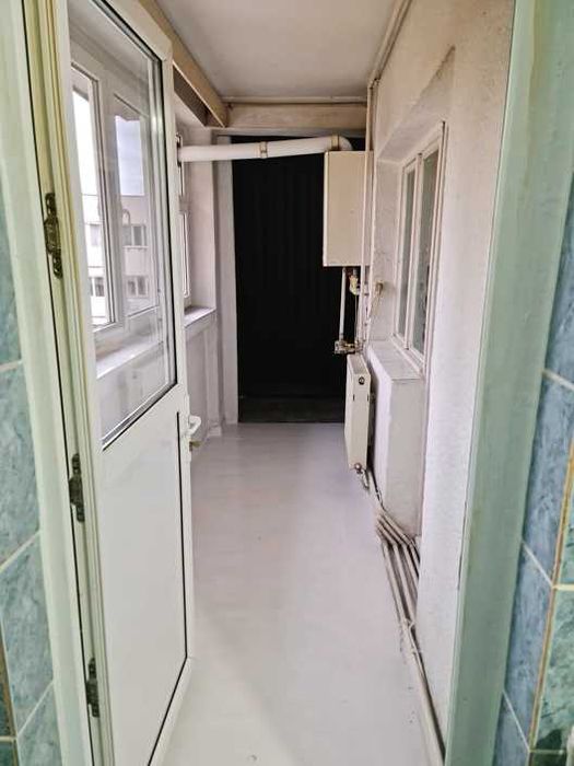 Vând apartament 3 camere decomandat, Ultracentral, Târgu Jiu