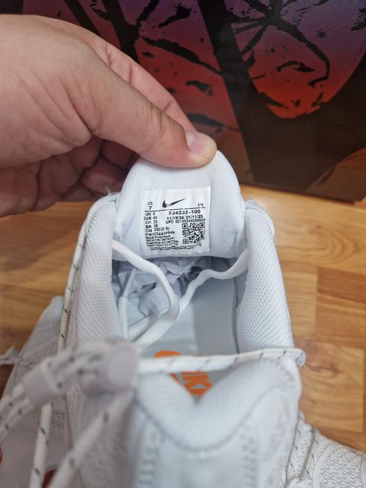 Adidasi Nike utiliti original