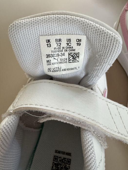 Adidasi Puma fete, marimea 32