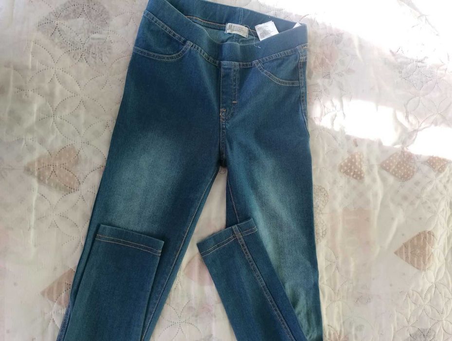 Дънки, панталони, униформа за момиче