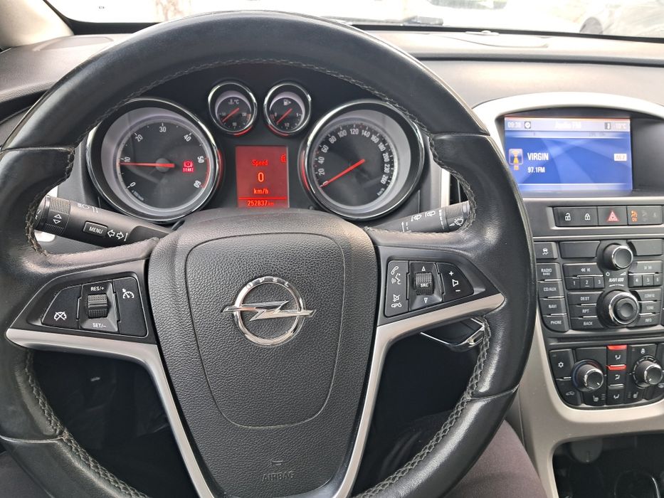 Vand Opel Astra j7 Sport Tourer!