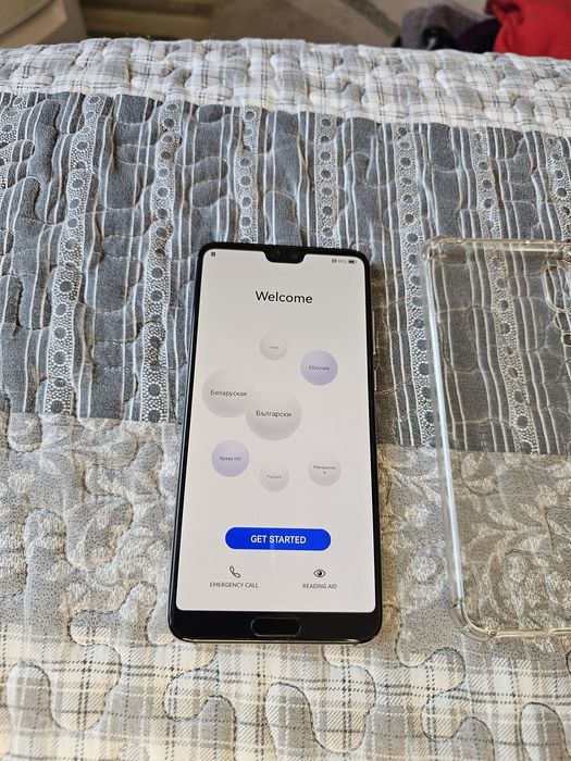 Продавам Huawei P20 pro изпратен  към клиент!