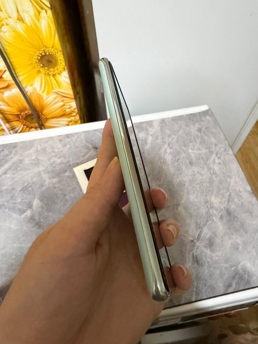 Смартфон Samsung Galaxy S20 FE 6/128GB