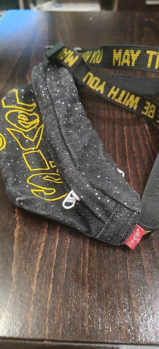 Оригинална чанта тип бананка Levi's x Star Wars Logo Sling