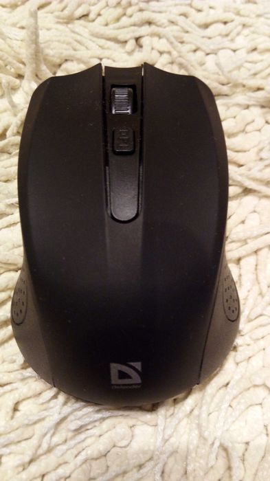 Продам мышь компьютерную.