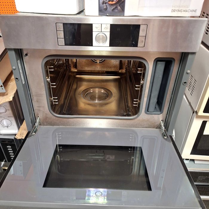 Фурна с конвекция до 230 градуса и пара Бош