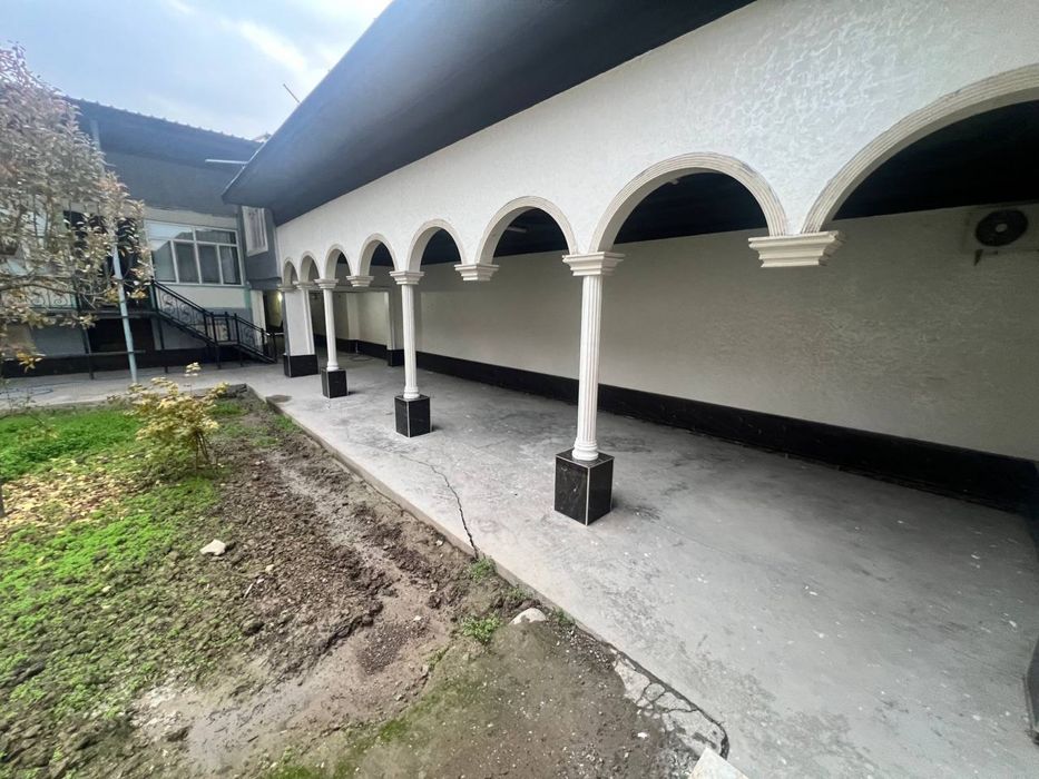 Yoʻlli yuzida uy sotiladi biznes uchun zoʻrjoy