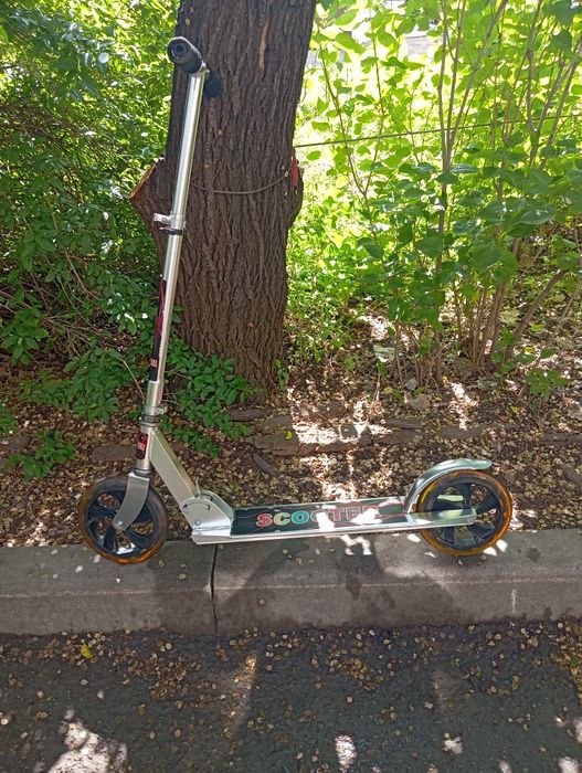 Самокат трюковой.