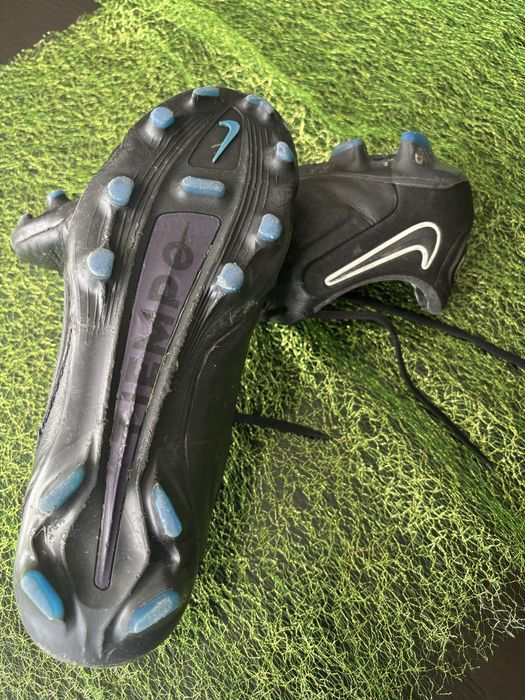 Футболни бутонки tiempo legend 9 Elite