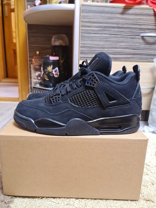 Jordan 4 Black Cat