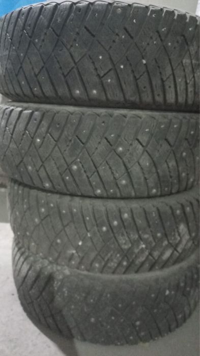 Шины зимние комплект
