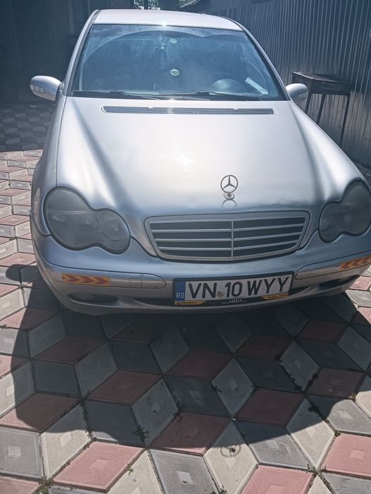 Mercedes CKlas benzina și Gpll