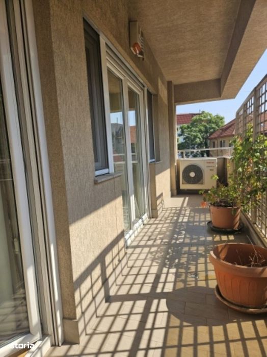 Apartament 4 camere, 126mp utili, zona Bucuresti Central, 500.000euro