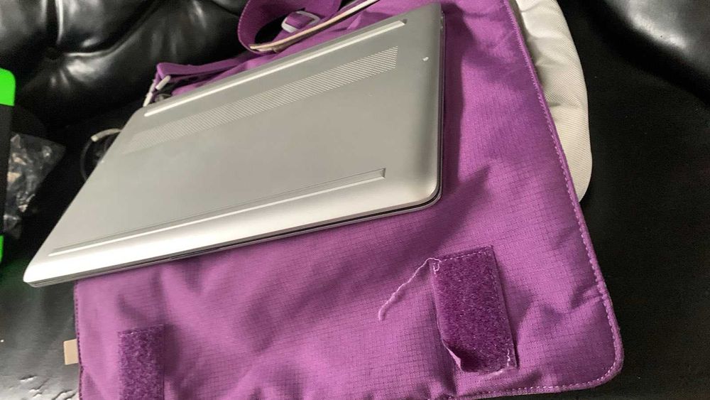 Ho Intel i3-1215U SSD-512GB/8GB DDR4