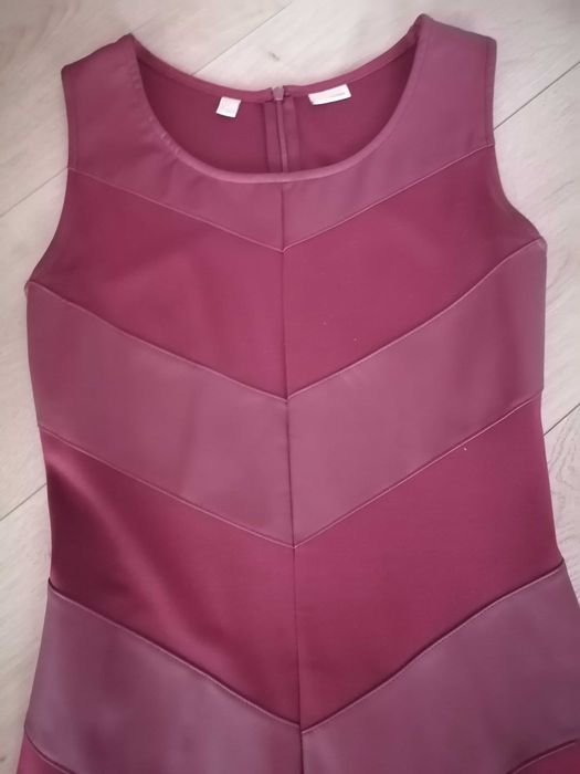 Rochie elegantă, cu detalii de piele, vișinie