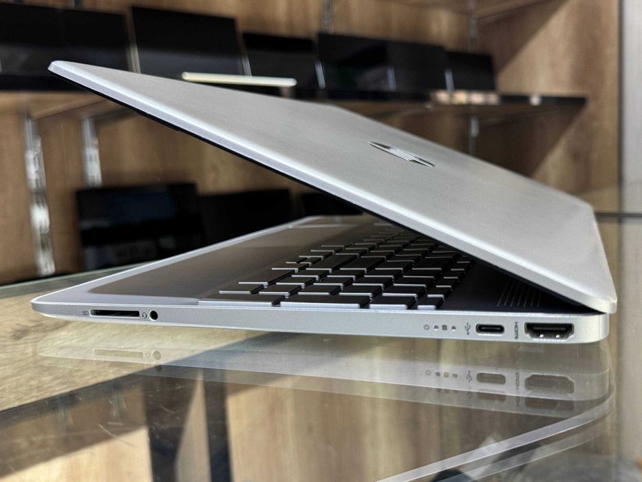 HP LAPTOP 15s-fq5xxx Core i3-1215U ram 8 ssd 256