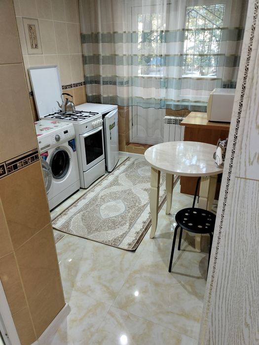 Продам 1 ком квартиру центр срочно