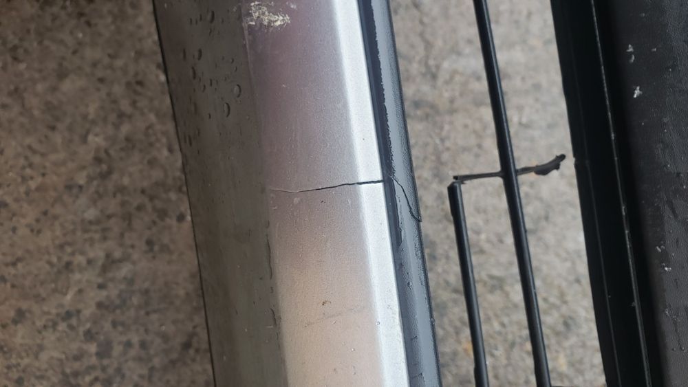 bronq/broni Toyota Rav 4, 2019-24g.