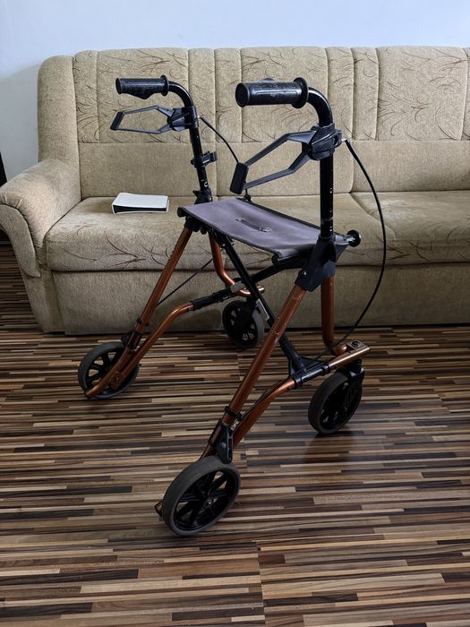Cadru medical deplasare batrani dizabilitati