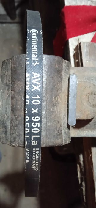 Оригинальные запчасти б.у на Audi 80 b3