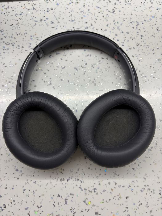 Слушалки Sony.